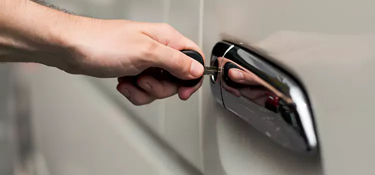 Why Choose Our Auto Locksmith Team in East Honolulu, HI?